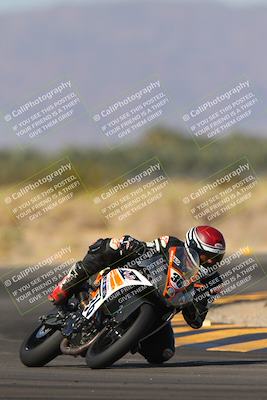media/Nov-06-2023-Moto Forza (Mon) [[ce023d0744]]/3-Intermediate Group/Session 3 (Turn 16)/